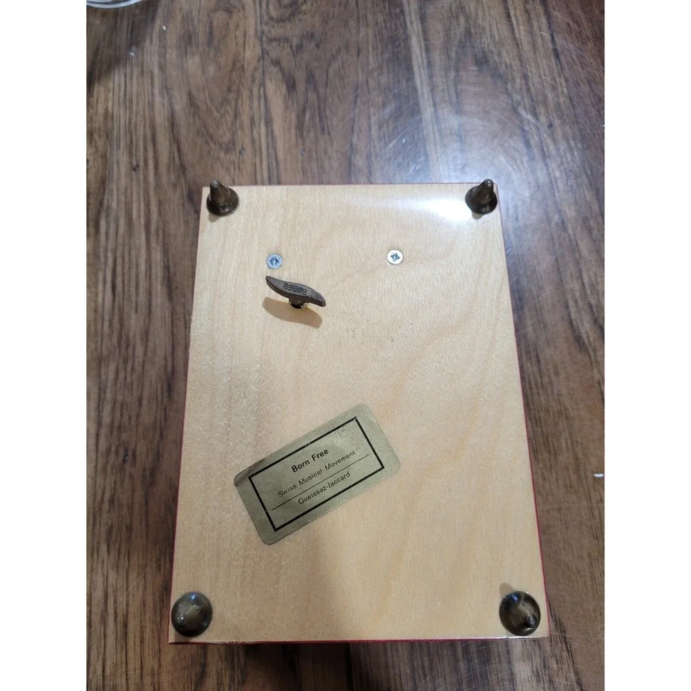 Jewerly Box Inlaid Swiss